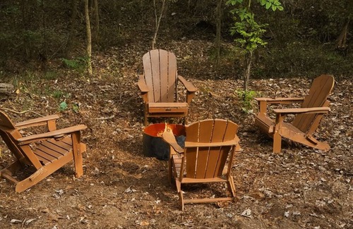 Boss Apartment | Private Stargazing Tent Hickory Hideaway – Peaceful Glamping with Fire Pit & Open Skies