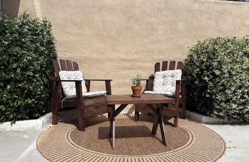 Fallbrook Apartment | Private studio and pool in Laketree Estates, 5 min walk to Monserate Winery.