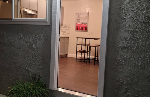 Brookvale Apartment | Private Studio Apartment located in quite neighborhood