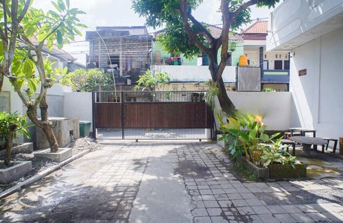 Pemecutan Kelod Apartment | Private Studio Escape Near Kuta & Seminyak