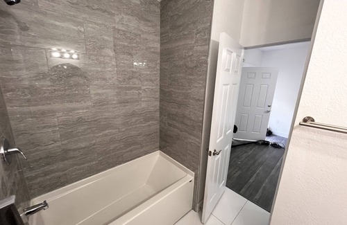 Bearss Plaza Apartment | Private Studio in Lutz—5 mins from USF!
