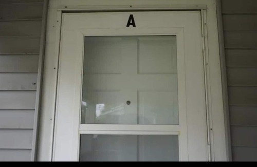 Aurora House | Private Studio Near Fox River! Casino! & Downtown!