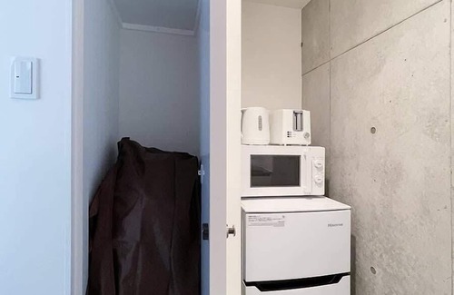 Hiroshima City Centre Apartment | Private Studio Near Peace Park & City Sights