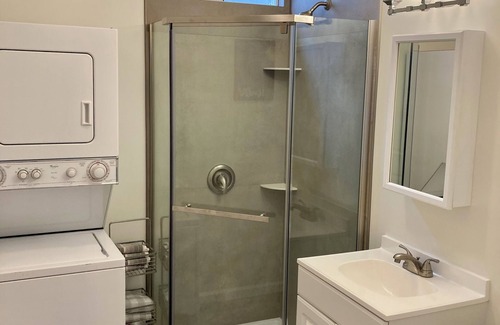 Vista Apartment | Private Studio on Peaceful Gated Property