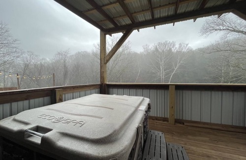 Logan Apartment | Private Suite - Big Pine Studio - Hocking Hills