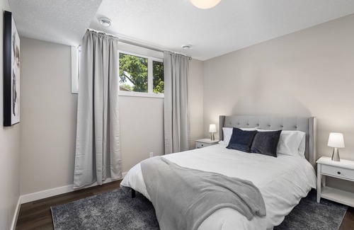 Jasper Place Apartment | Private Suite*Fenced Yard*WEM*Free Parking*Wi-Fi