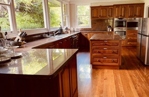 Sutton Forest House | Private Suite in Resort Estate: pool/spa/tennis/billiards/fireplace/sauna/cellar