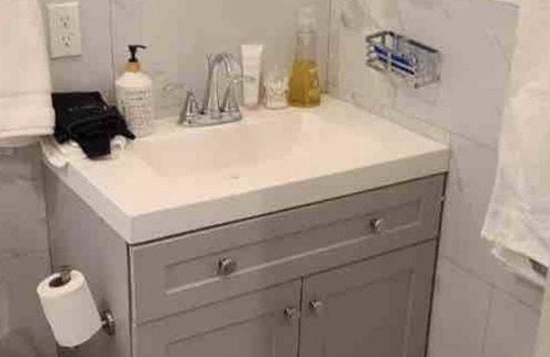 Central San Pedro House | Private suite in Cabrillo marina