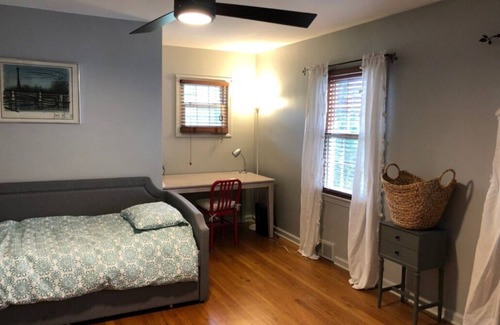 Shaker Heights House | Private suite in Shaker Heights near downtown