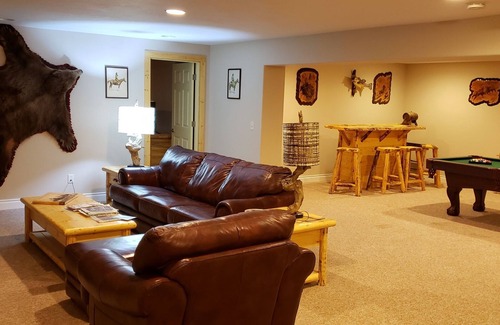 Cascade Apartment | Private suite just a short walk to Missouri River.