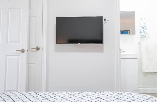 Sudbury Apartment | Private Suite With Full Kitchen