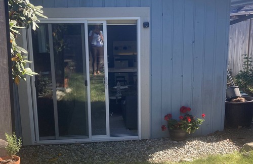 Delta Apartment | Private suite with off road parking and EV charger in Tsawwassen