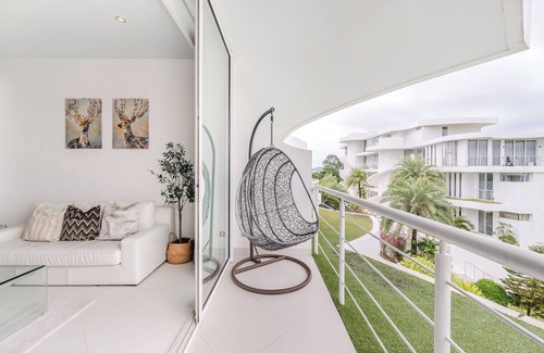 Na Chom Thian Apartment | Private Sunset Beach - Ocean View Room