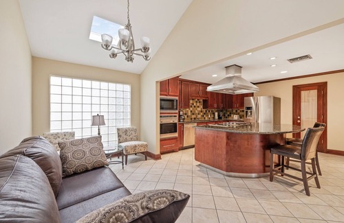 Clodine House | Private swimming pool and great house