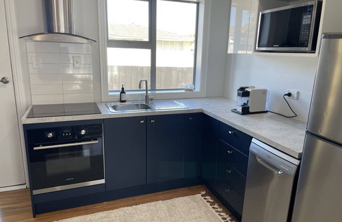 Linwood House | Private, tidy unit near Christchurch CBD