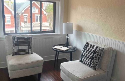 Covington Apartment | Private Top Floor in Historic Home