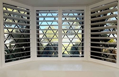 Mesa House | Private Tropical Oasis. 3 bedroom home featuring backyard entertainment & gym.