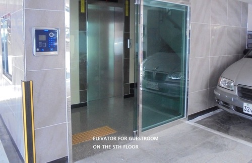 Songpa Apartment | Private unit for single traveler