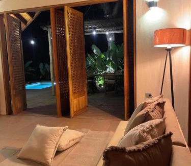 Palomino Villa | Private Vila & Pool - Tropical Gardens - Starlink Internet