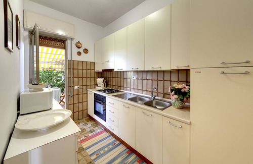 Donnalucata Villa | Private villa 10 meters from the sea parking wifi barbecue 4 bathrooms 4 bedrooms