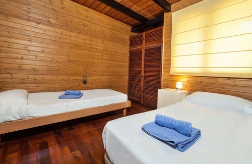Mas Altaba House | Private Villa with WIFI, A/C, private pool, TV, patio, pets allowed, panoramic view, parking