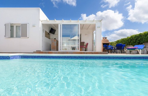 Los Mojones Villa | Private villa with pool and whirlpool in a quiet location