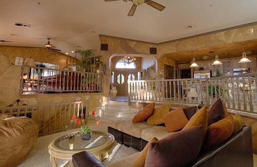 Lake Havasu City Villa | Private Villa -Pool, Spa, Tennis Court & More! Gorgeous Lake and Mountain Views