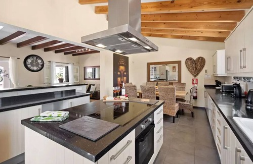 Binibeca Villa | Private Villa & Penthouse (Tourist Licence)n(Flexible in May for min nights)