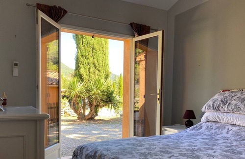 Bargemon Villa | Private villa surrounded by beautiful scenery ideal for families and friends