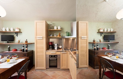 Gambassi Terme Villa | Private Villa with private pool, WIFI, A/C, TV, balcony, pets allowed, close to San Gimignano