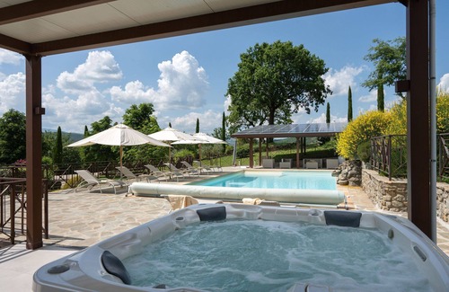 Subbiano Villa | Private Villa with A/C, private pool, WIFI, hot tub, TV, patio, panoramic view, close to Arezzo