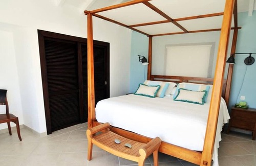 De Peyster Villa | Private villa with incredible views up on the hill in Colombier