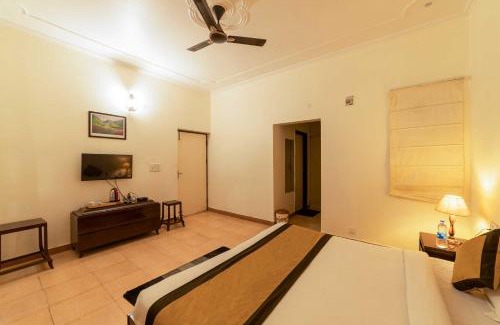 Bhimtal Villa | Private Villa With Lake View