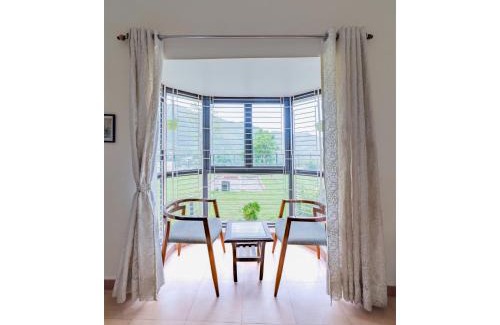Bhimtal Villa | Private Villa With Lake View