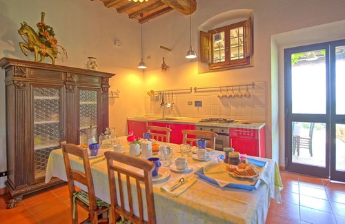 Certaldo Villa | Private Villa with private pool, WIFI, A/C, TV, patio, panoramic view, close to San Gimignano