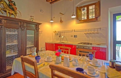 Certaldo Villa | Private Villa with private pool, WIFI, A/C, TV, patio, panoramic view, close to San Gimignano