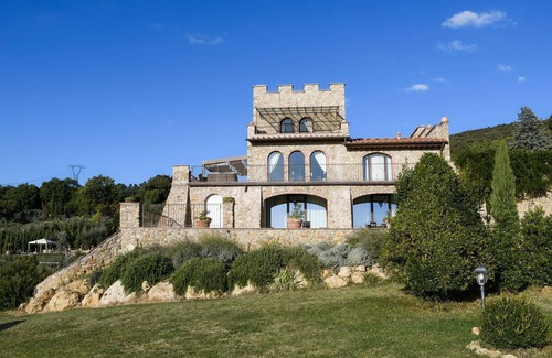 Iano Villa | Private Villa with private pool, WIFI, A/C, TV, terrace, panoramic view, close to San Gimignano