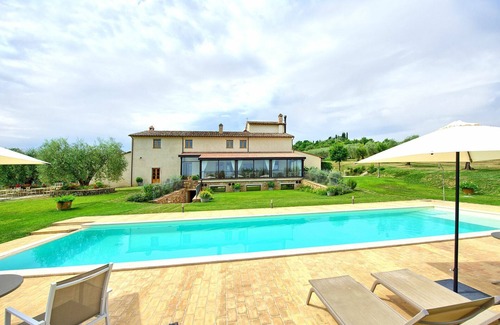 Sarteano Villa | Private Villa with sauna, A/C, private pool, WIFI, TV, panoramic view, close to Montepulciano