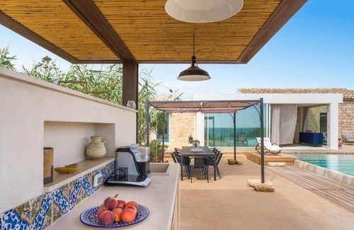 Scicli Villa | Private villa with swimming pool in Sicily
