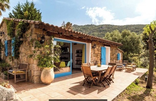 Olmeto House | Private villa with swimming pool and jacuzzi overlooking the Gulf of Valinco