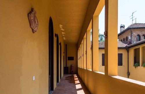 Lastra a Signa Villa | Private Villa with WIFI, private pool, A/C, TV, patio, pets allowed, panoramic view, parking