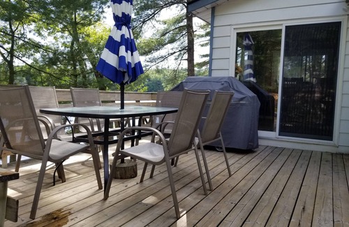 Georgian Bay Cottage | Private Walk In Sandy Beach in Muskoka