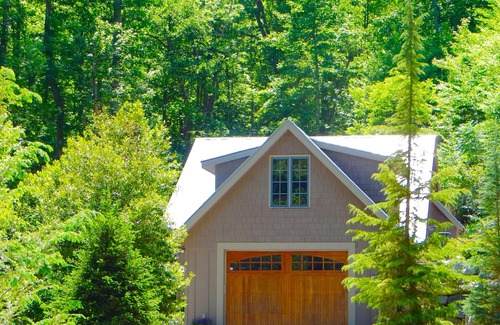 Valley Hill House | Private waterfall cottage on 9 acres three miles to main street Hendersonville
