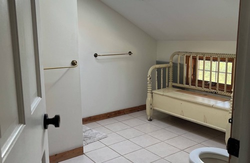 Jacksonville Cabin | Private well appointed lodge on 40 acres in charming West Halifax, VT