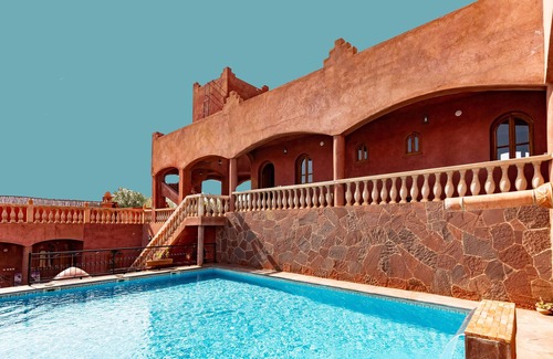 Sidi Abdallah Ghiat Villa | Private/whole extensive Villa in riad style with private pool & jacuzzi for hire