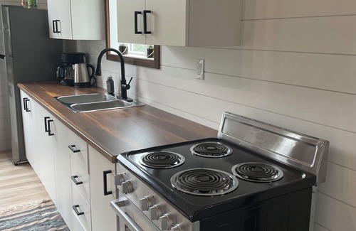 Unorganized Centre Parry Sound Cottage | Private Winter Lakefront Cottage - Relax & Unwind