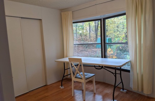 Alexis House | Private Wooded Paradise for Remote Working, Fishing, or Visits Near Lake Norman