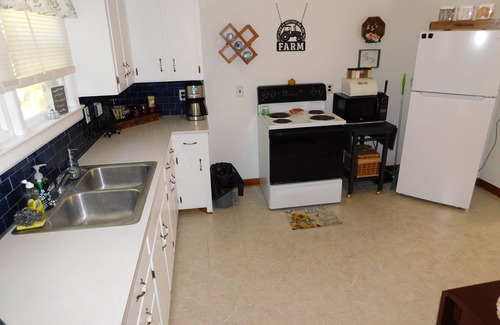 Eagle Rock Other | Private, yet convenient on 220,mtn.views, Roanoke 30 mins, Clifton Forge 25 mins