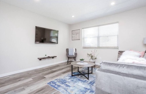 University District Apartment | PrivateParking/Entrance Renovated(7B)OSU/ExpoCentr
