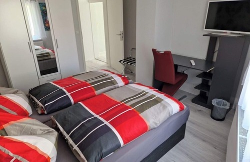 Neu-Anspach House | Privates Gästehaus, Ideal für Geschäftsreisende, Monteure und Urlaube